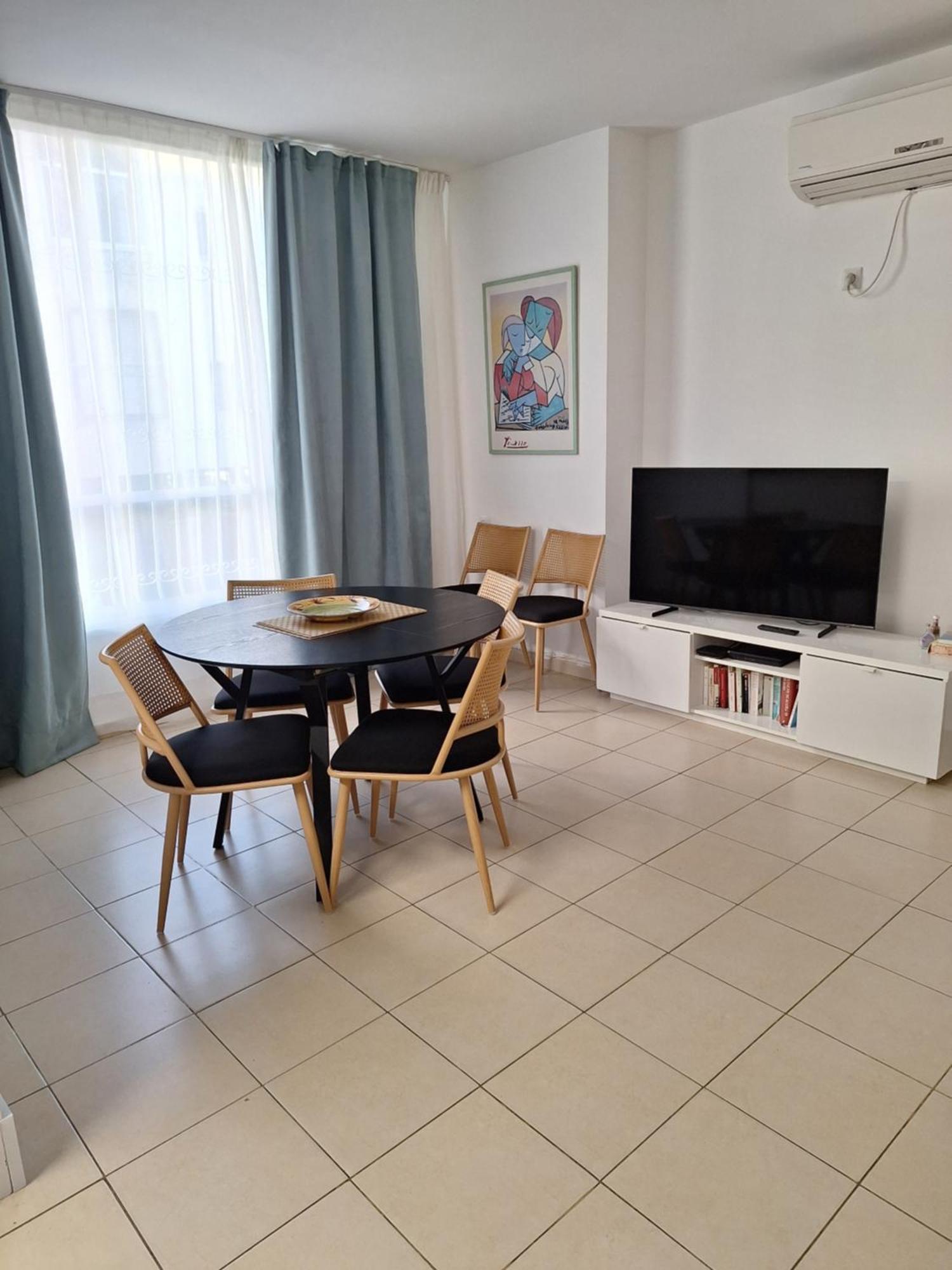 Amazing Apartment For 3 Guests Steps From The Beach 内坦亚 外观 照片